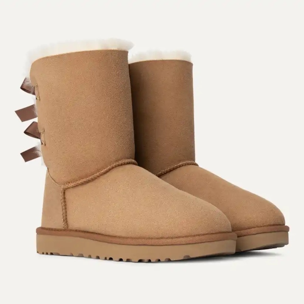BNIB $275 UGG Women's Bailey Bow II Boots - Chestnut - Picture 3 of 12